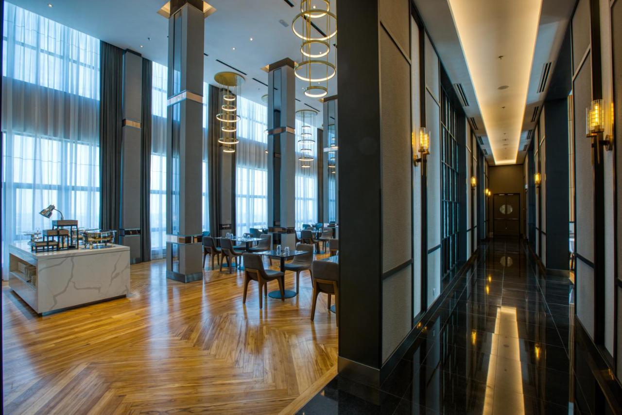 Mercure Living Путраджая Экстерьер фото The Lounge at KLIA
