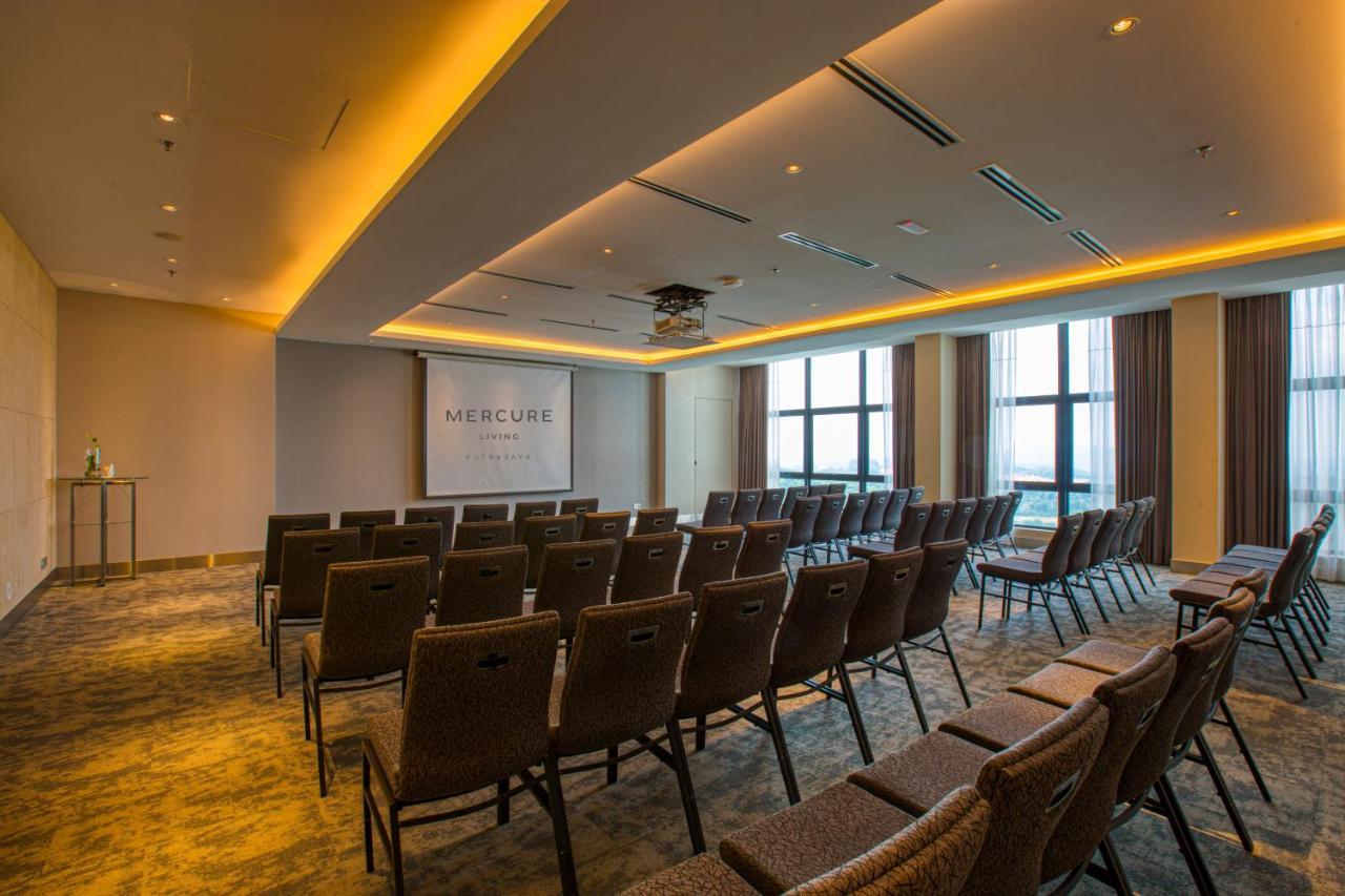 Mercure Living Путраджая Экстерьер фото Meeting room